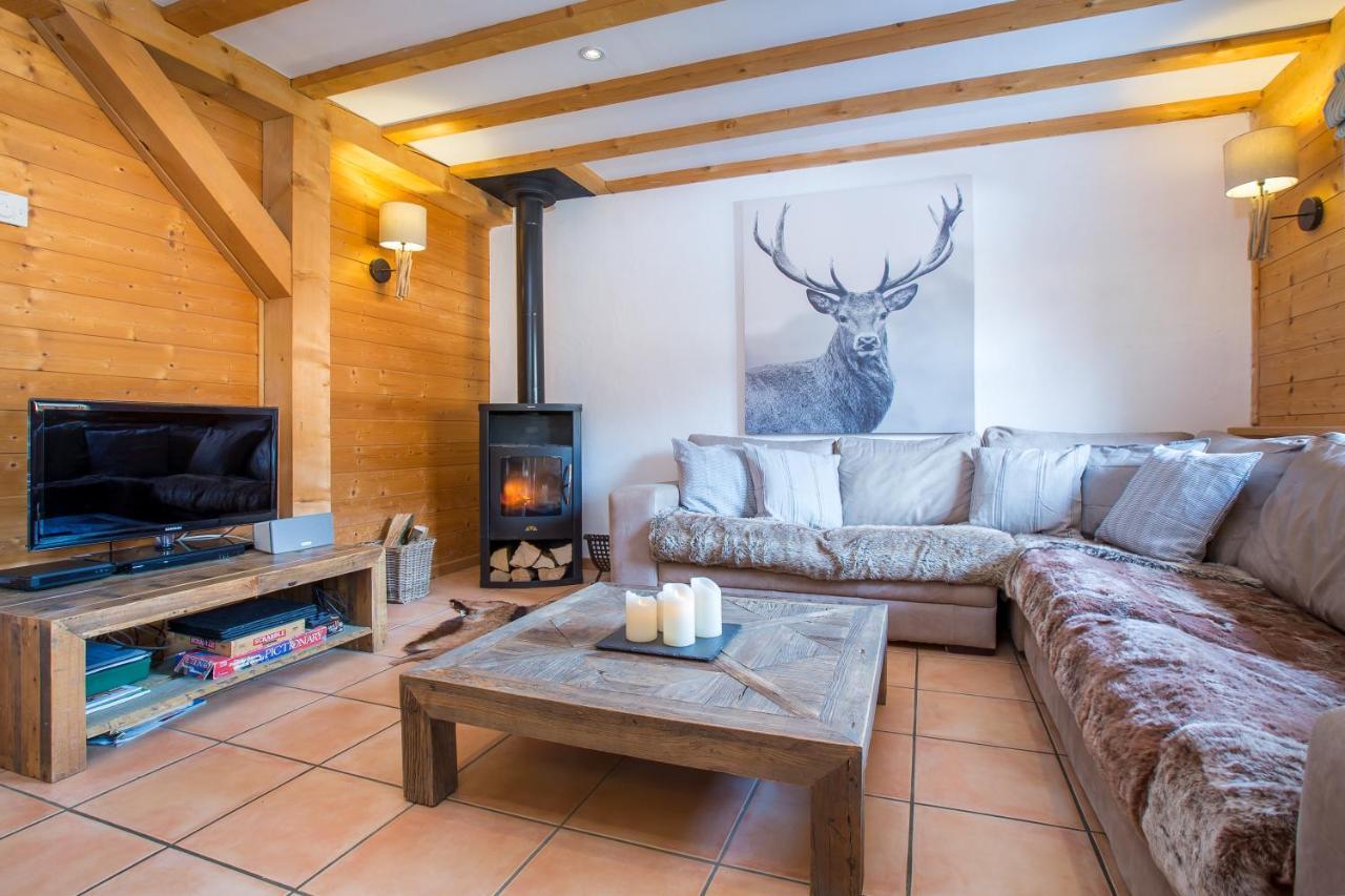 Chalet Muguet Gauche With Hot Tub Sleeps 10 Central Morzine Dış mekan fotoğraf